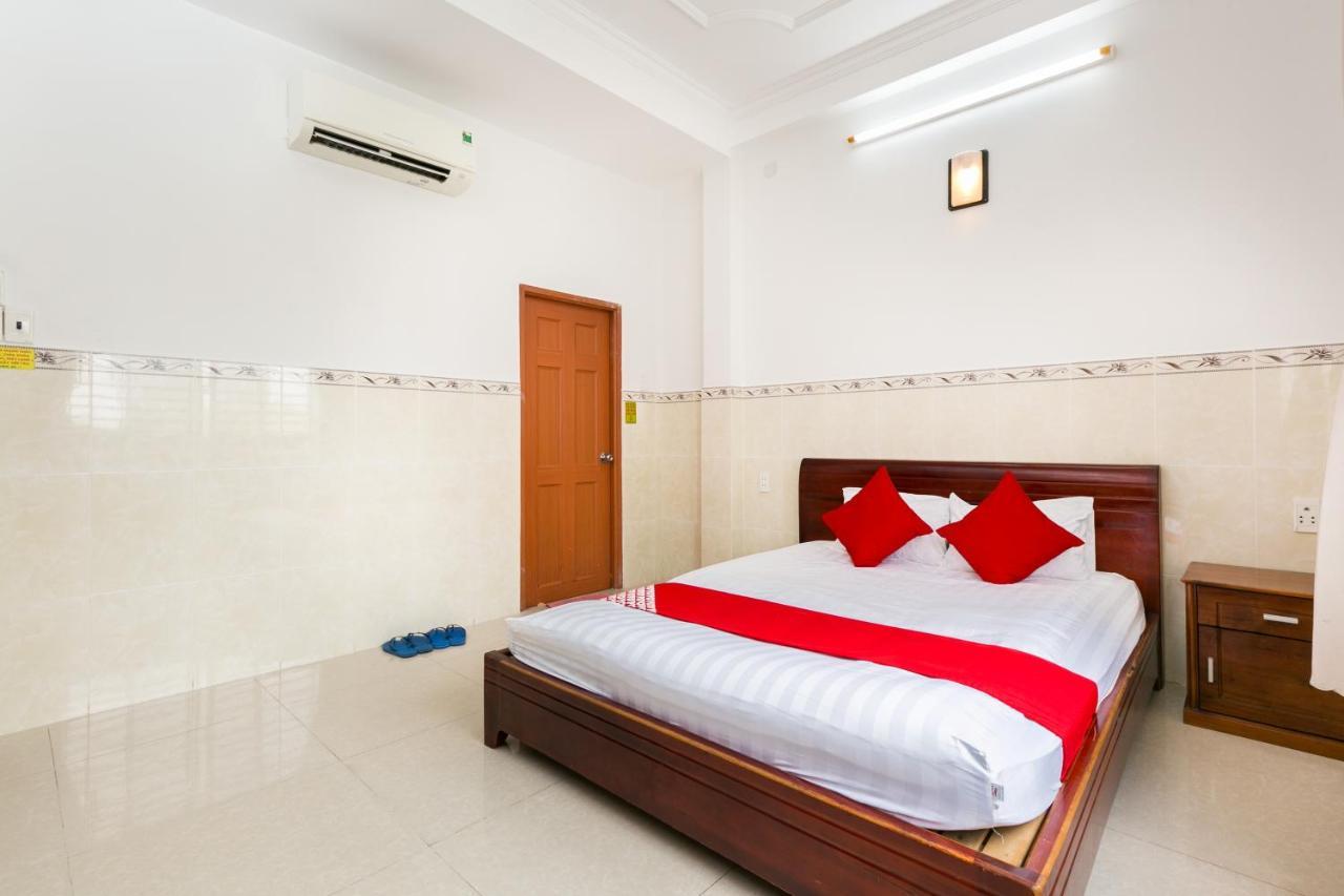 Oyo 372 Vy Ha Hotel Ho Chi Minh City Exterior photo