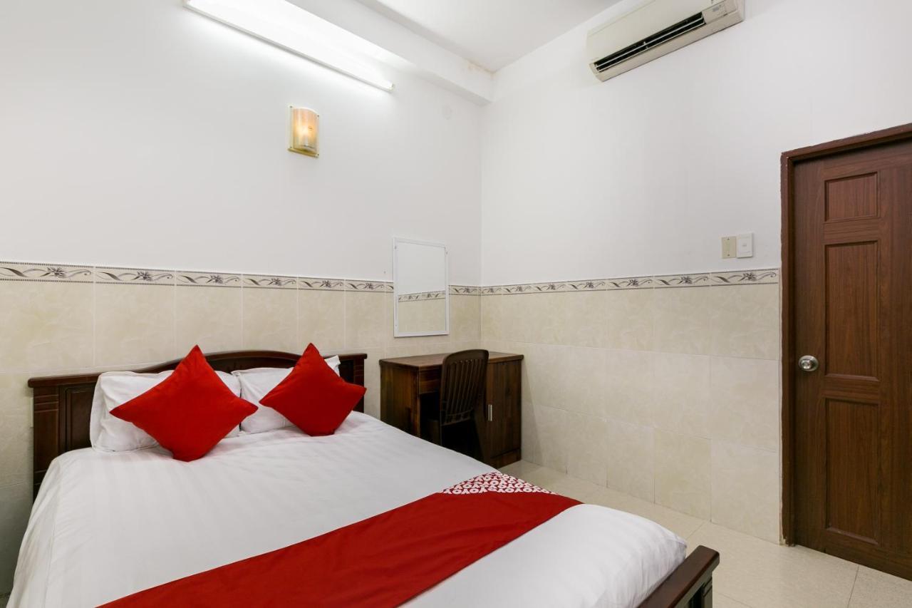 Oyo 372 Vy Ha Hotel Ho Chi Minh City Exterior photo